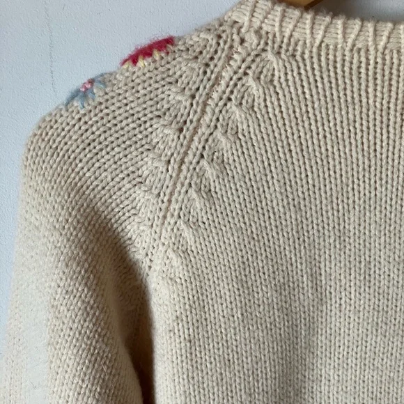 Vintage handmade embroidered cardigan - Picture 10 of 12